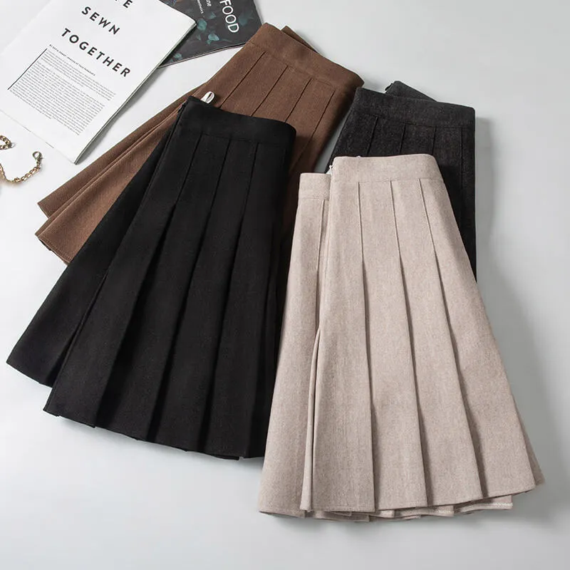 Short / Medium winter pleated skirt